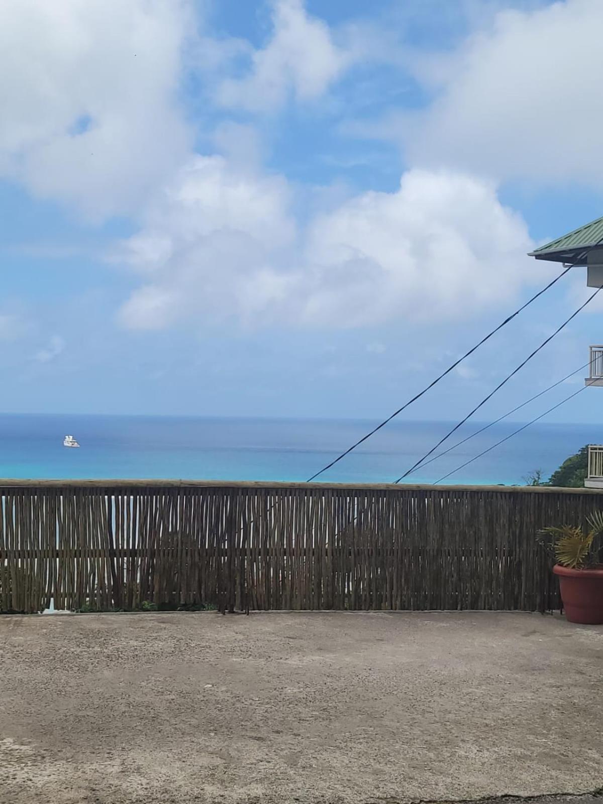 Sunset View Self Catering Appartement Anse Boileau Buitenkant foto