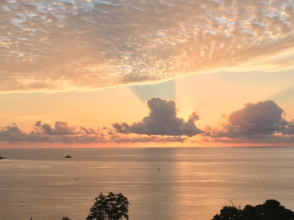 Sunset View Self Catering Appartement Anse Boileau Buitenkant foto
